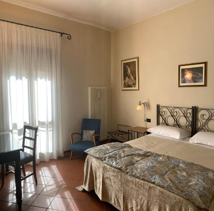 Hotel De Prati Ferrara Bagian luar foto