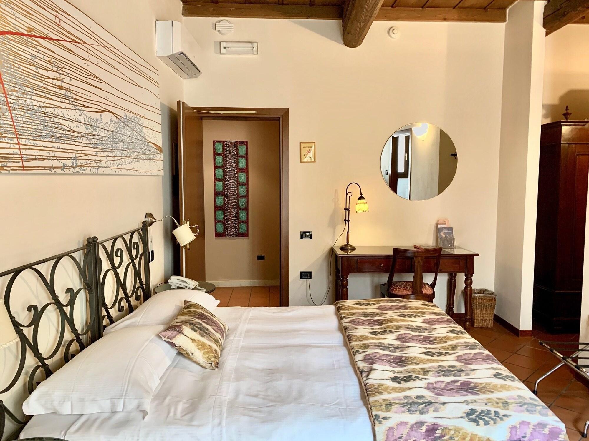 Hotel De Prati Ferrara Bagian luar foto